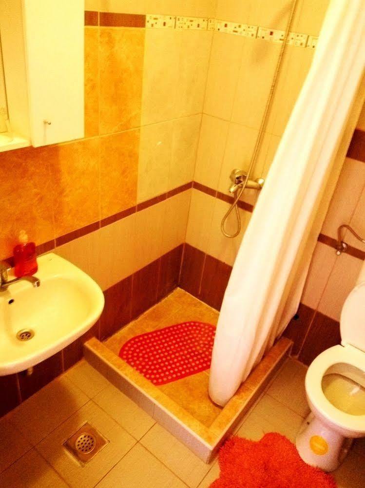 Guest House Kate مْليني المظهر الخارجي الصورة